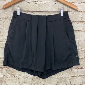 Lululemon &go Keepsake Short Tencel Shorts Faded Black Sz 4 Spring Breakaway